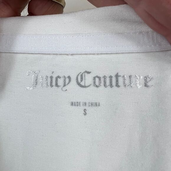Juicy Couture Smiley Face V-Neck Tee in White (S) - Picture 4 of 8